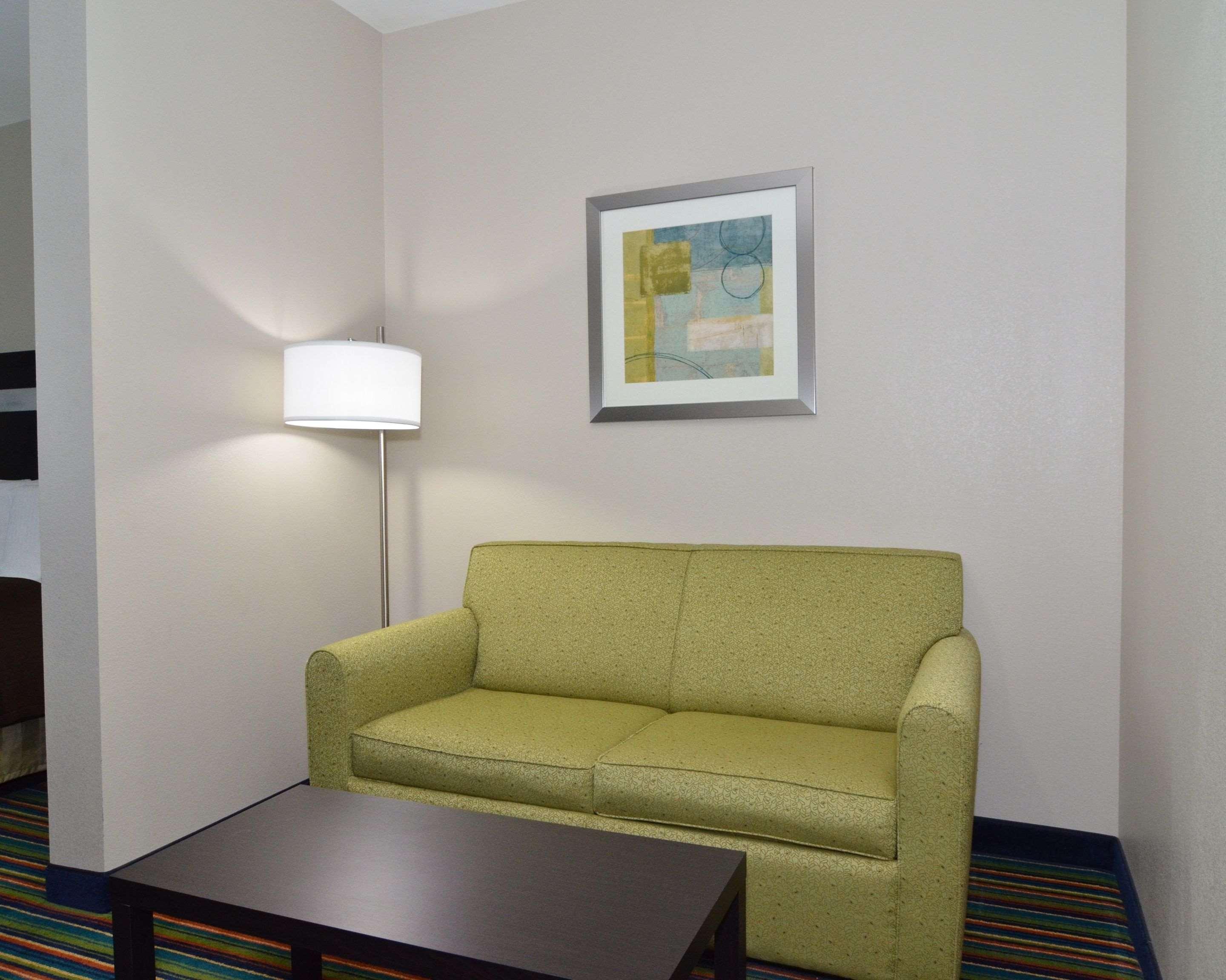 Quality Inn & Suites Kenedy - Karnes City Экстерьер фото