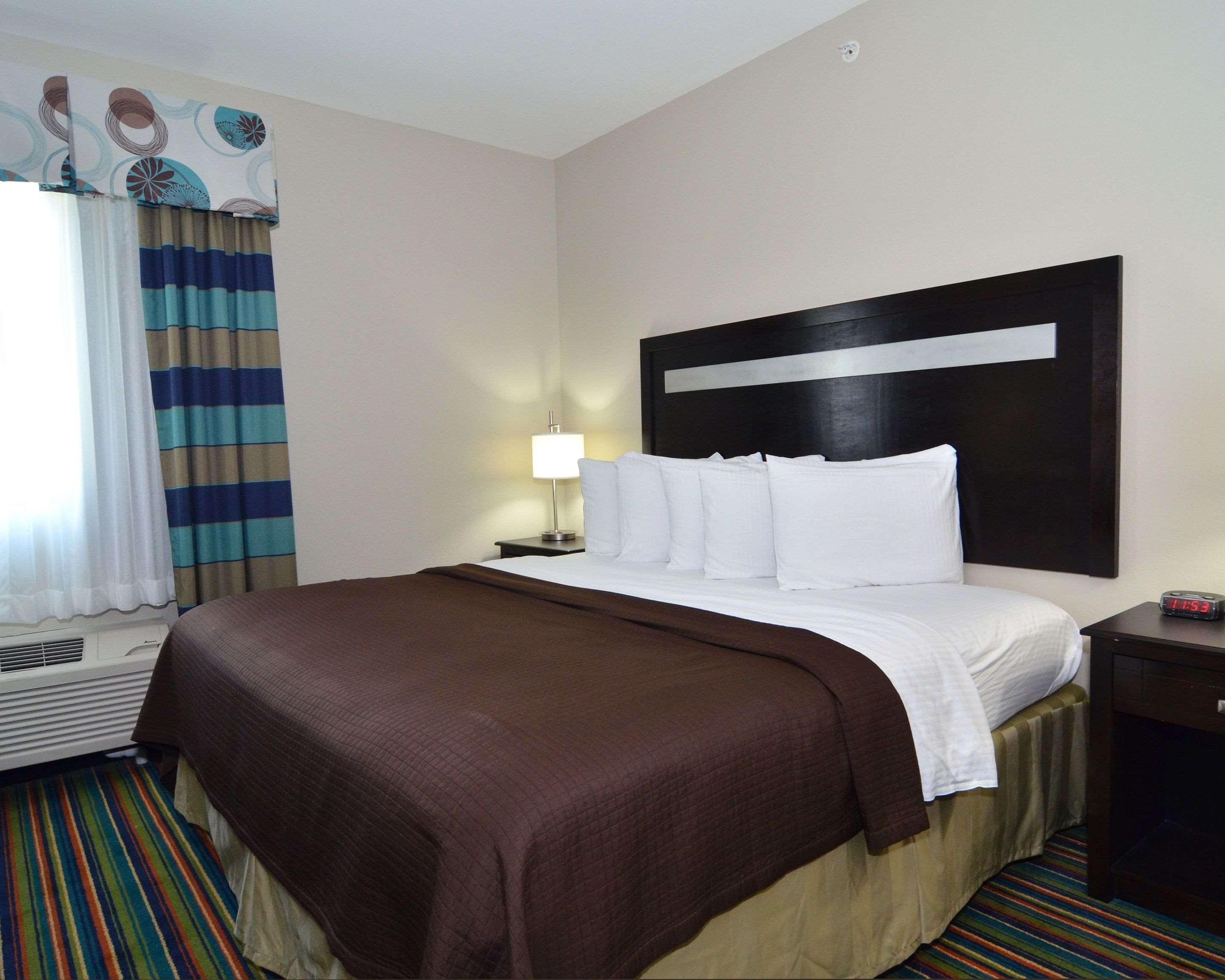Quality Inn & Suites Kenedy - Karnes City Экстерьер фото