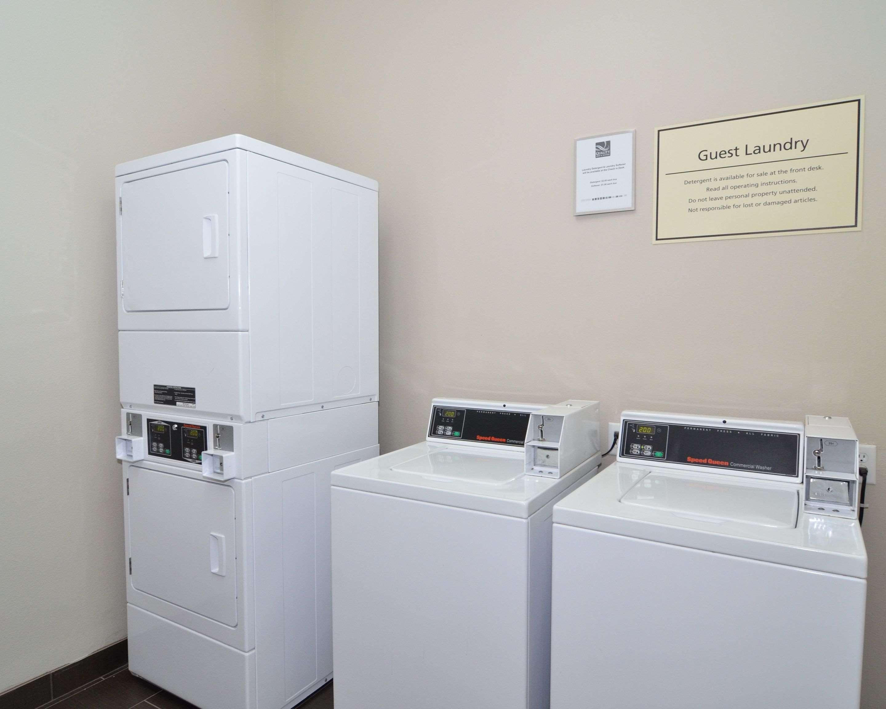 Quality Inn & Suites Kenedy - Karnes City Экстерьер фото