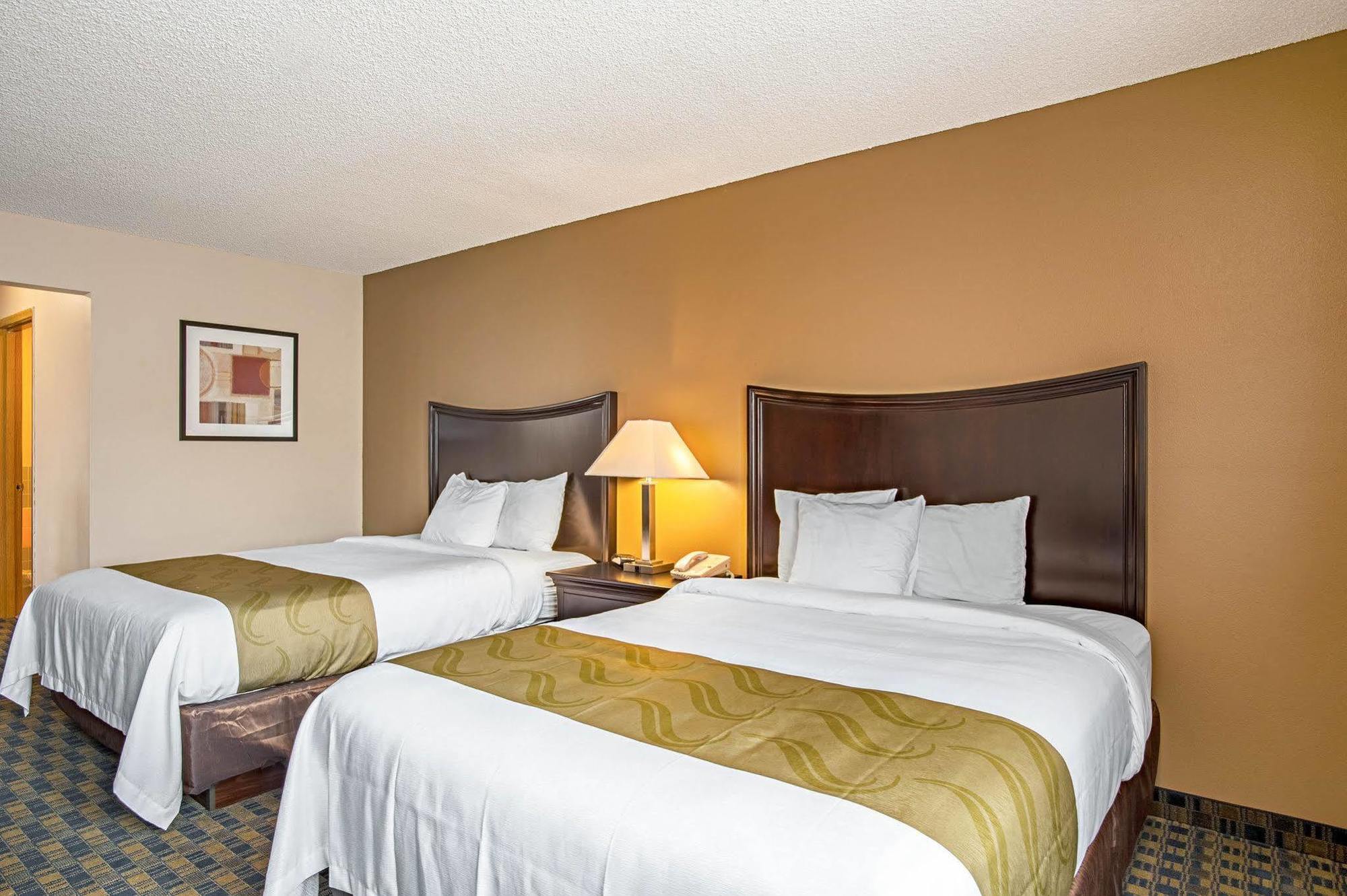 Quality Inn & Suites Kenedy - Karnes City Экстерьер фото